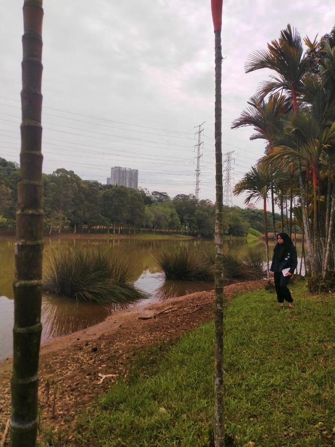 Pinevalley Homestay Putrajaya Presint 12 エクステリア 写真